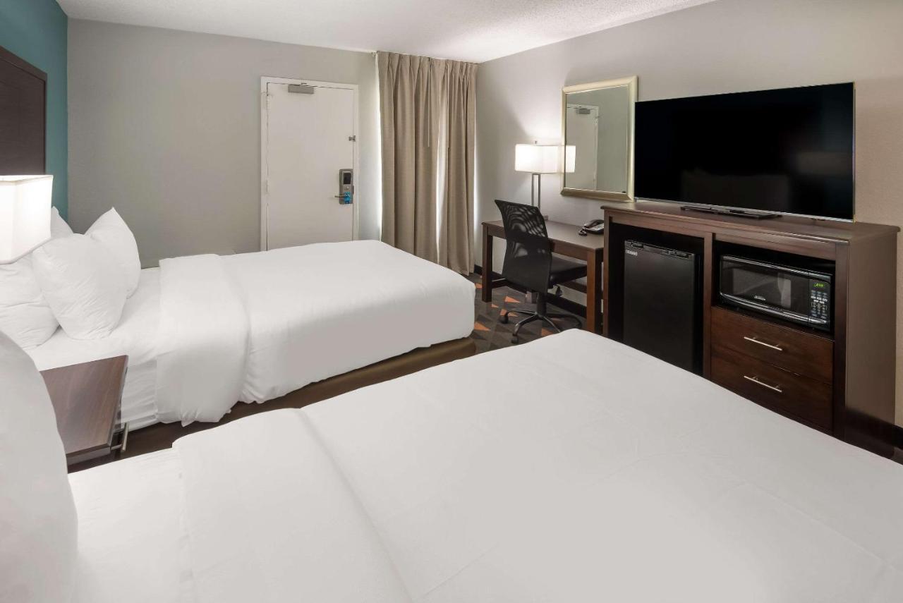 Clarion Pointe Indianapolis Northeast Hotell Castleton Eksteriør bilde