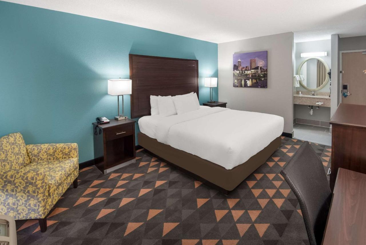 Clarion Pointe Indianapolis Northeast Hotell Castleton Eksteriør bilde