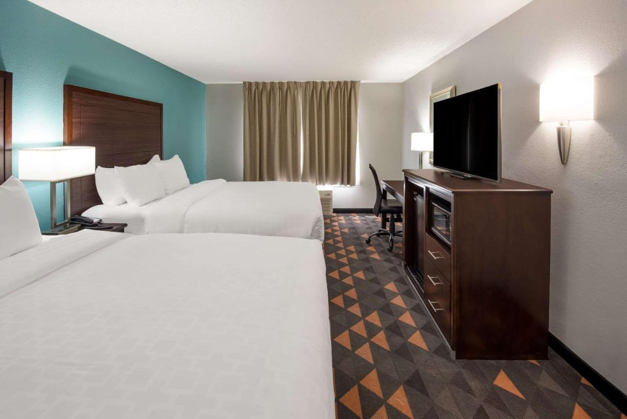 Clarion Pointe Indianapolis Northeast Hotell Castleton Eksteriør bilde