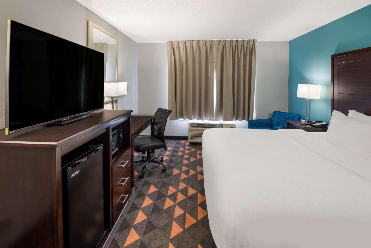 Clarion Pointe Indianapolis Northeast Hotell Castleton Eksteriør bilde