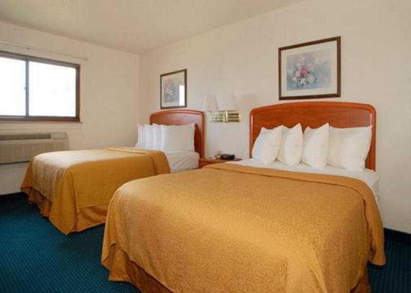 Clarion Pointe Indianapolis Northeast Hotell Castleton Eksteriør bilde